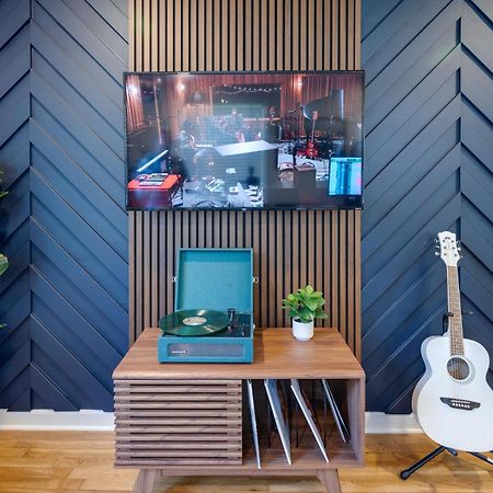 Taylor Swift Eras Inspired Home-10 Min To Broadway ناشفيل المظهر الخارجي الصورة